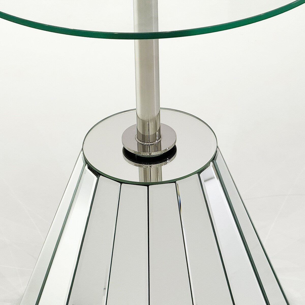 Mirrored Coffee Table Side Table Tempered Glass Desktop Round End Table Small Side Table Bedside Table Night Stand