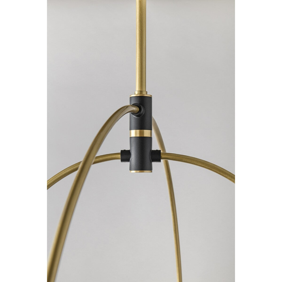 Mitzi by Hudson Valley Lighting Willow 4-light Aged Brass and Black Chandelier