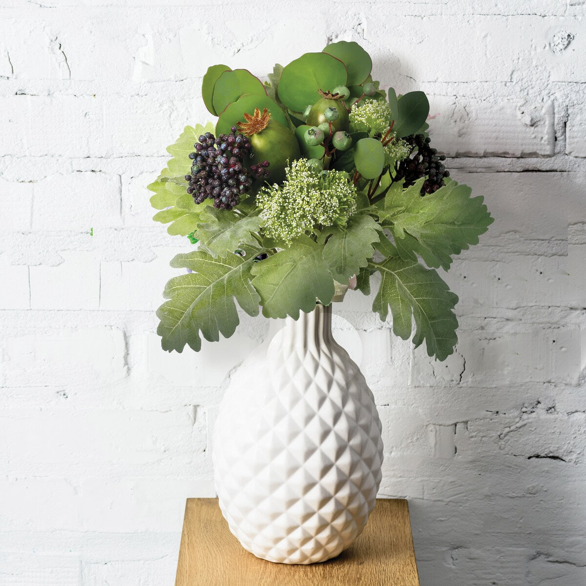 Mix Berry & Pod & Miller Bouquet 16" - Green