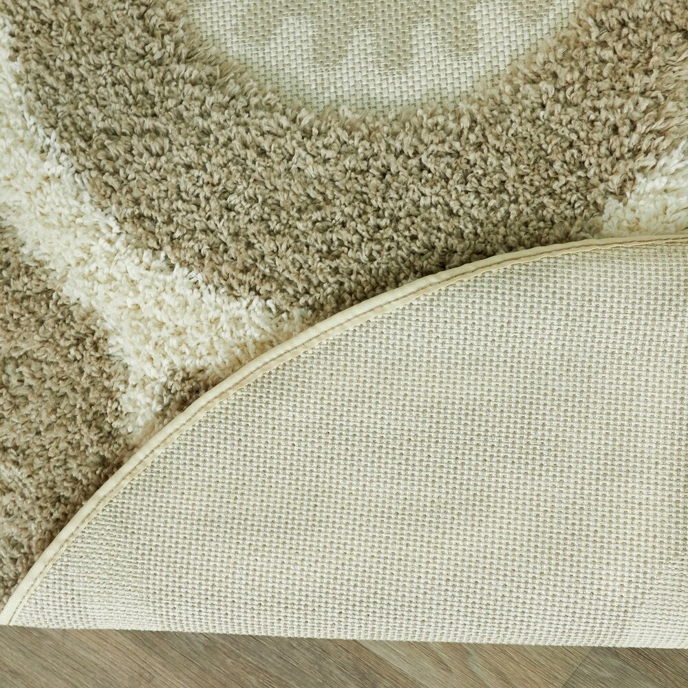 Taylor & Olive Owl Shag Round Accent Rug