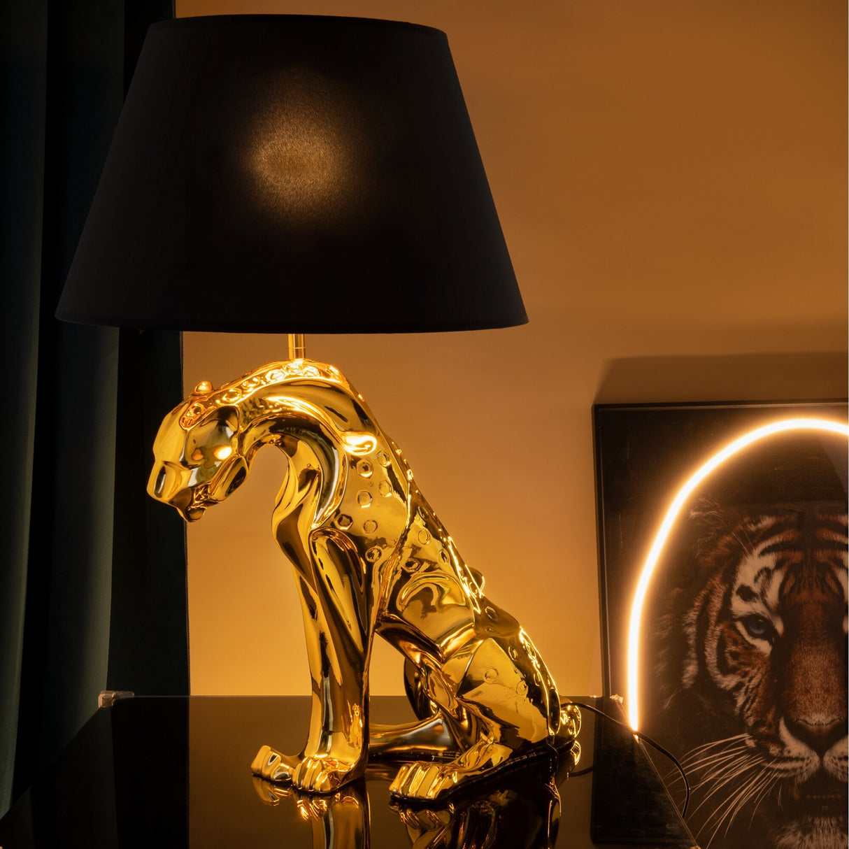 Modern 30" Jaguar Table Lamp