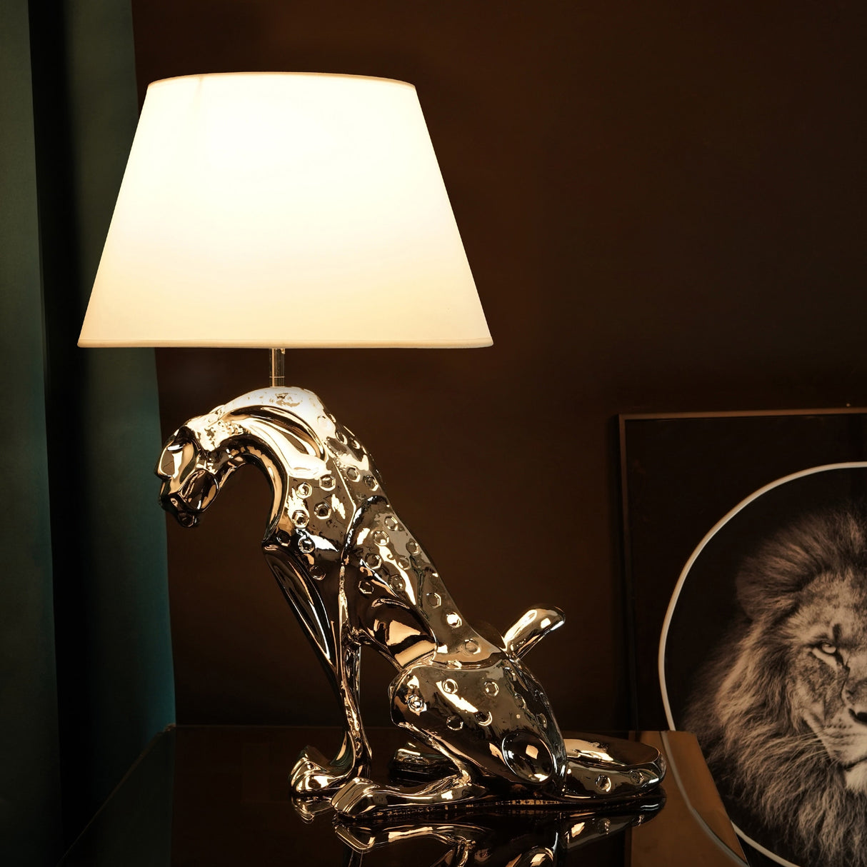 Modern 30" Jaguar Table Lamp