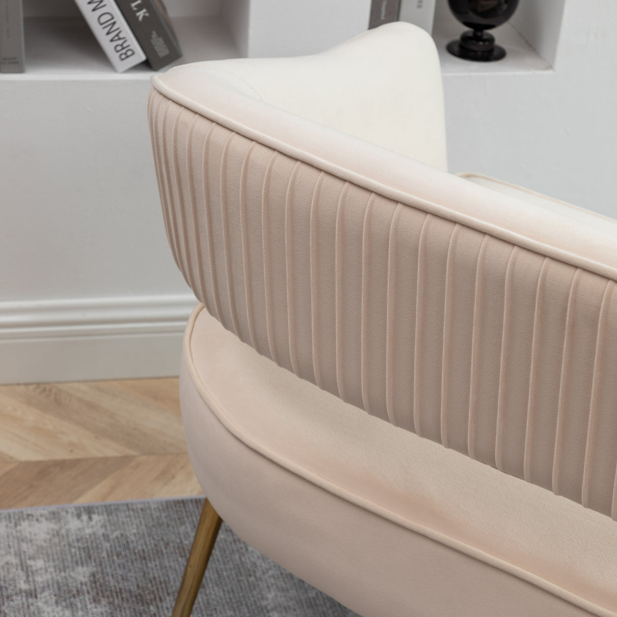 SEYNAR Modern 51'' Velvet Tufted Loveseat Open Back with Golden Metal Legs
