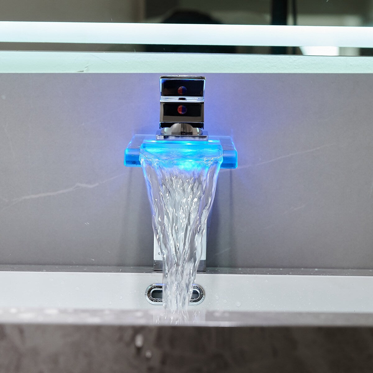 Modern Chrome Bathroom Basin Faucet with LED Light