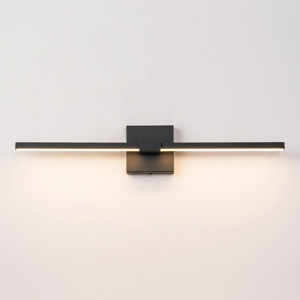 1-Light Modern Black Aluminum Linear Wall Light Strip Dimmable Integrated LED Bathroom Vanity Light