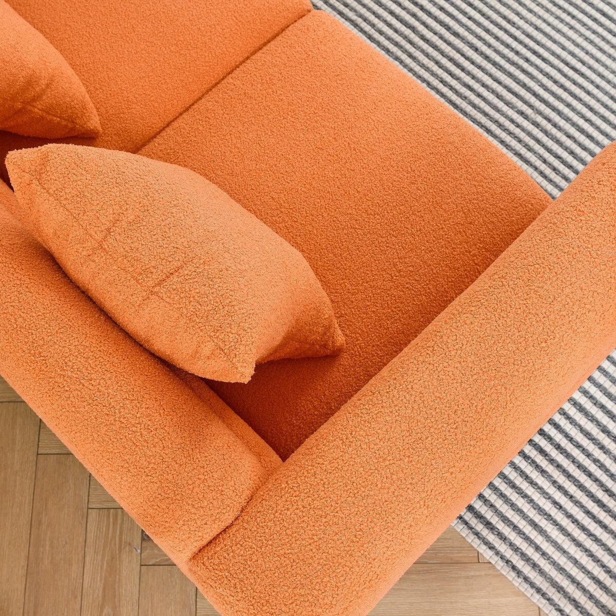 Modern Oversized Streamline 3-Seat Sofa, Fashionable Legs