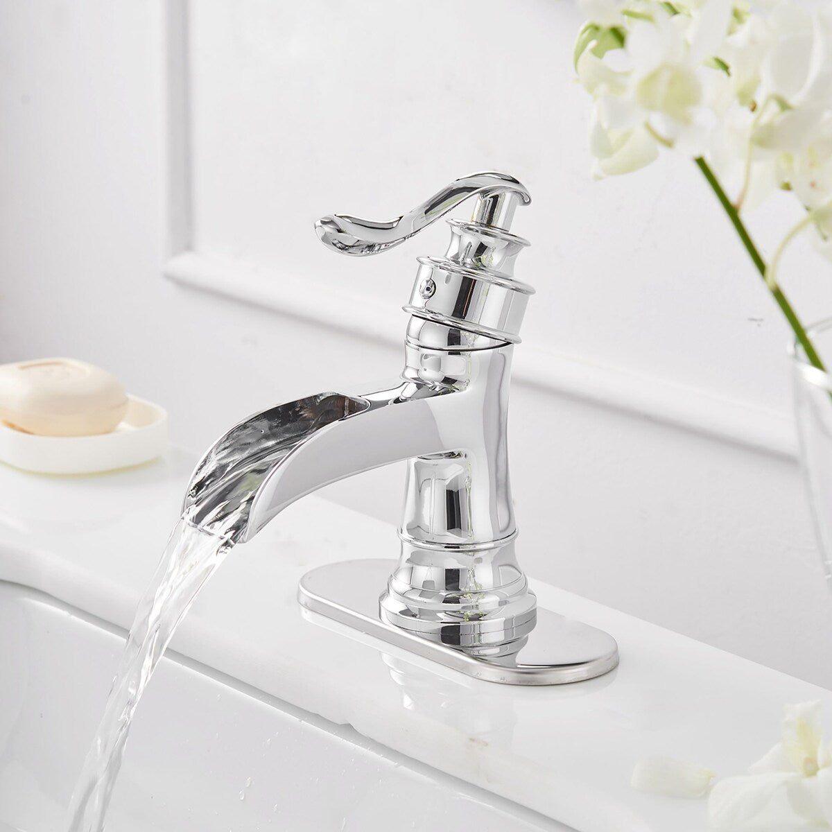 Modern Single Hole Chrome Bathroom Faucet with Drain Assembly