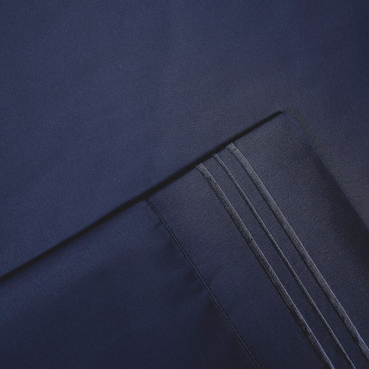 Modern Threads 6-Piece Bed Sheet Set - Ultra Soft Brushed Microfiber, Deep Pocket, Cool & Breathable, Fits 21" Mattress