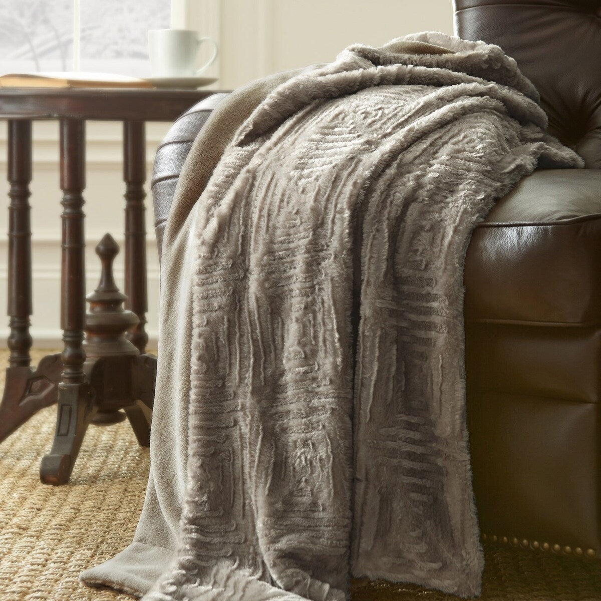 Modern Threads Plush and Cozy Faux Fur Throw