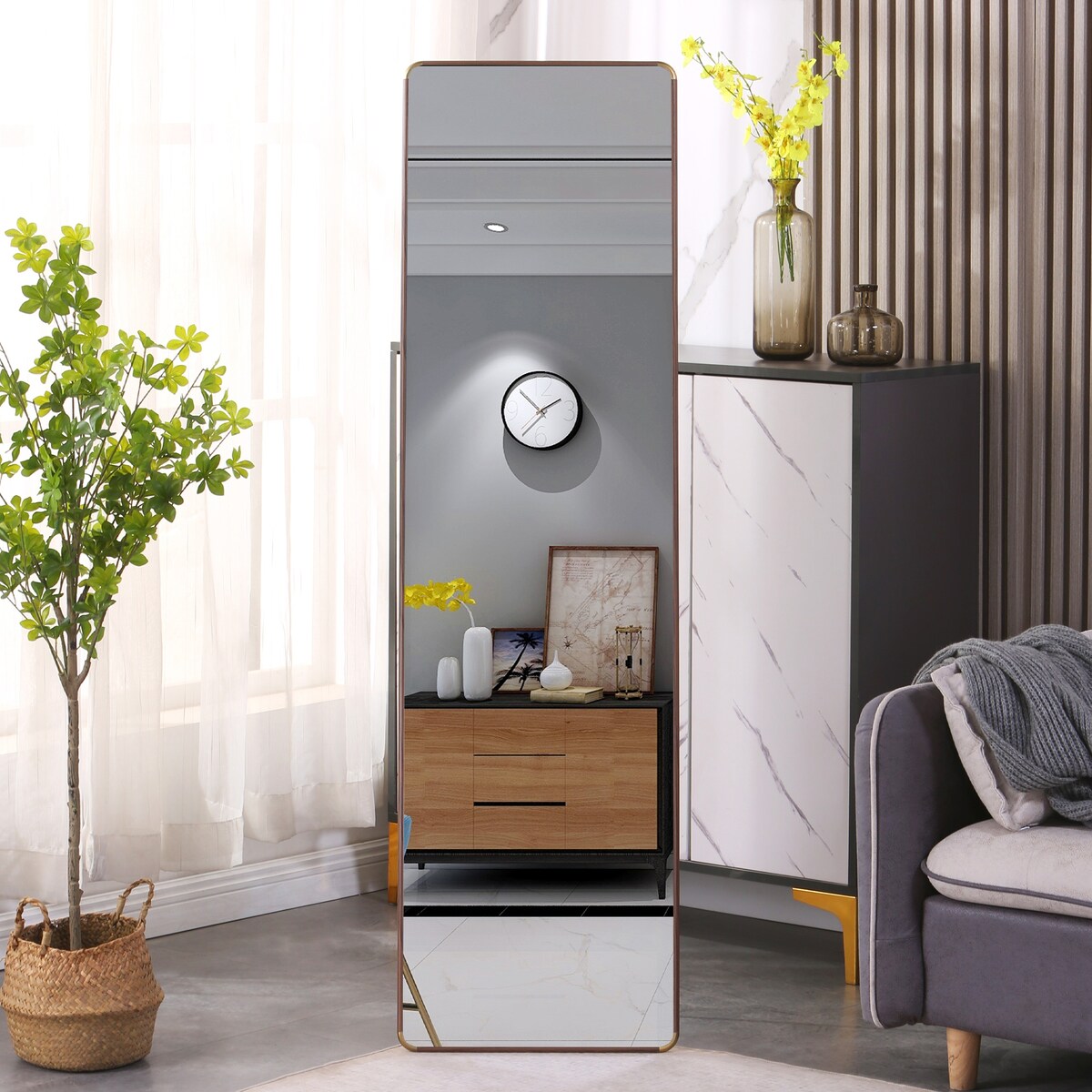 Modern, minimalist, full length mirrors, bathroom vanity mirrors, bedroom porches, clothing stores. - Transparent
