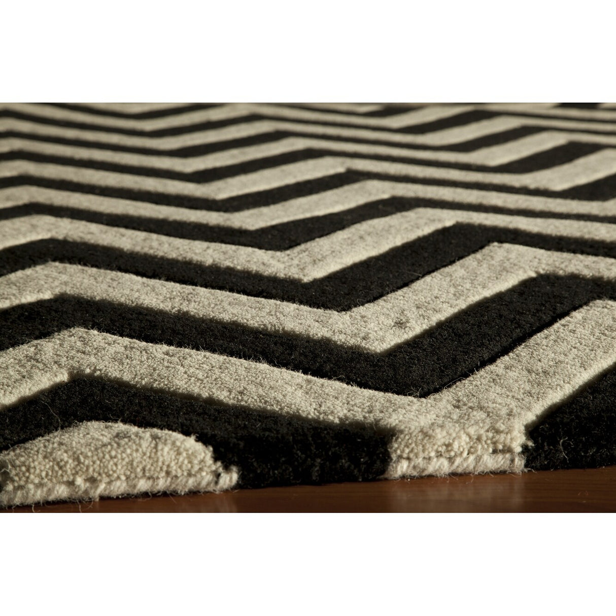 Momeni Delhi Hand Tufted Wool Modern Chevron Area Rug