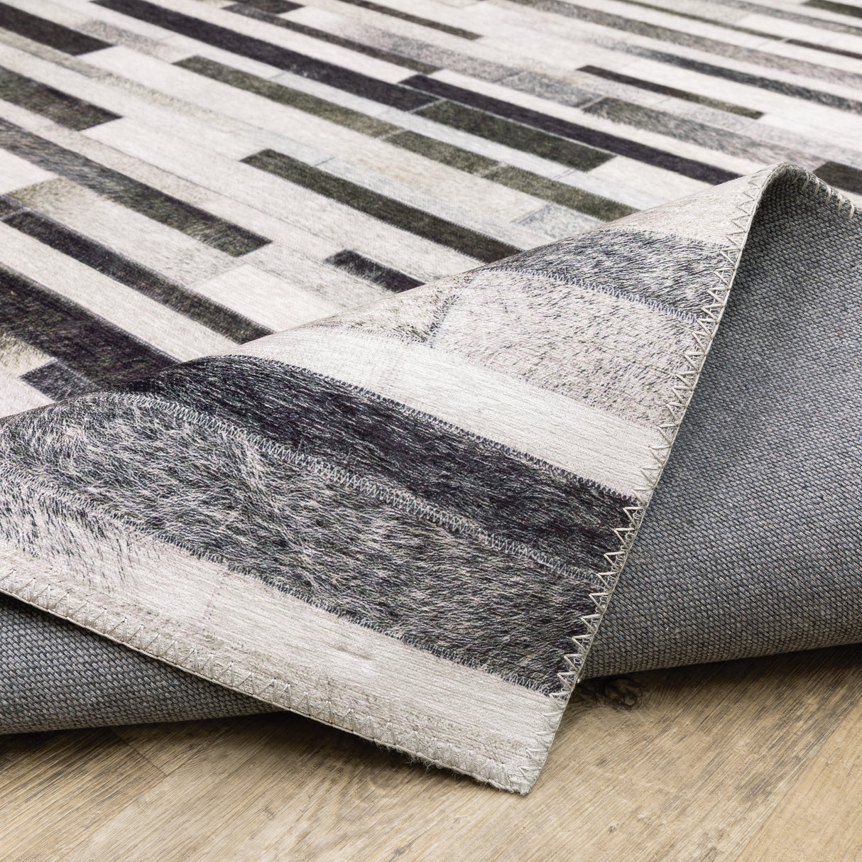 Vista Home Montreux Geometric Animal Print Gray Area Rug