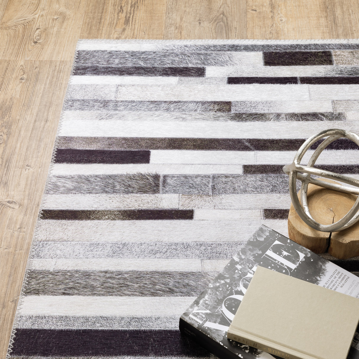 Vista Home Montreux Geometric Animal Print Gray Area Rug