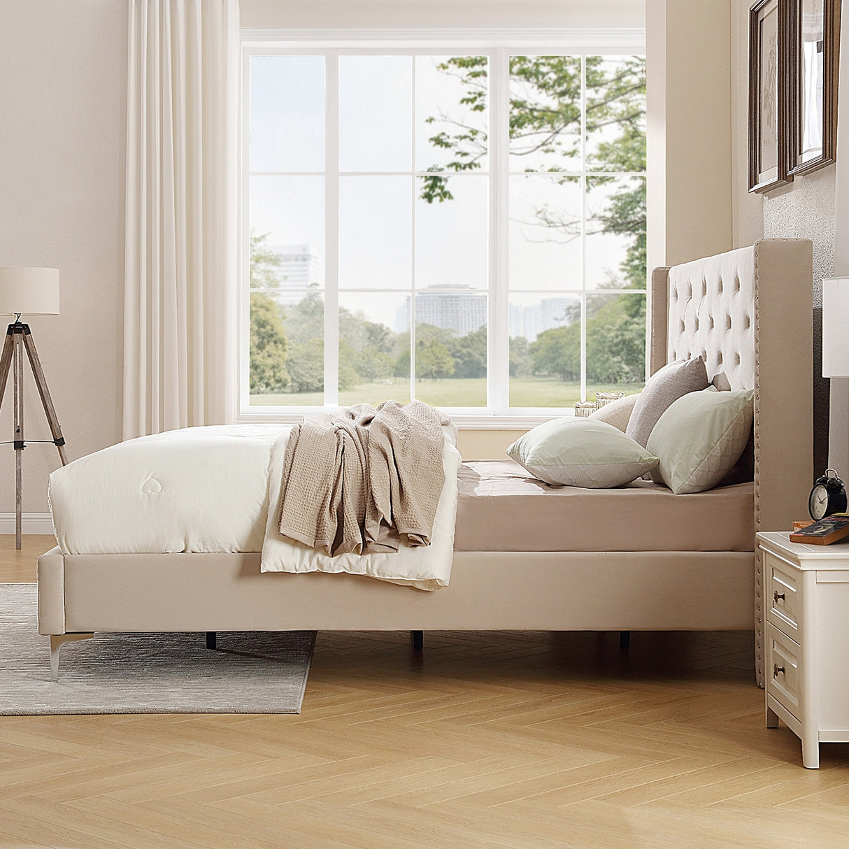 Morden Fort Queen Size Velvet Upholstered Platform Bed Frame with 6 inches Metal Legs