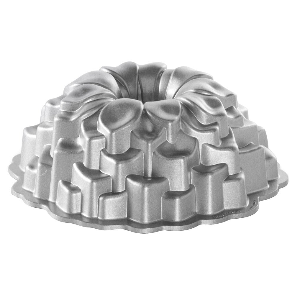 Nordic Ware Blossom Bundt Cake Pan