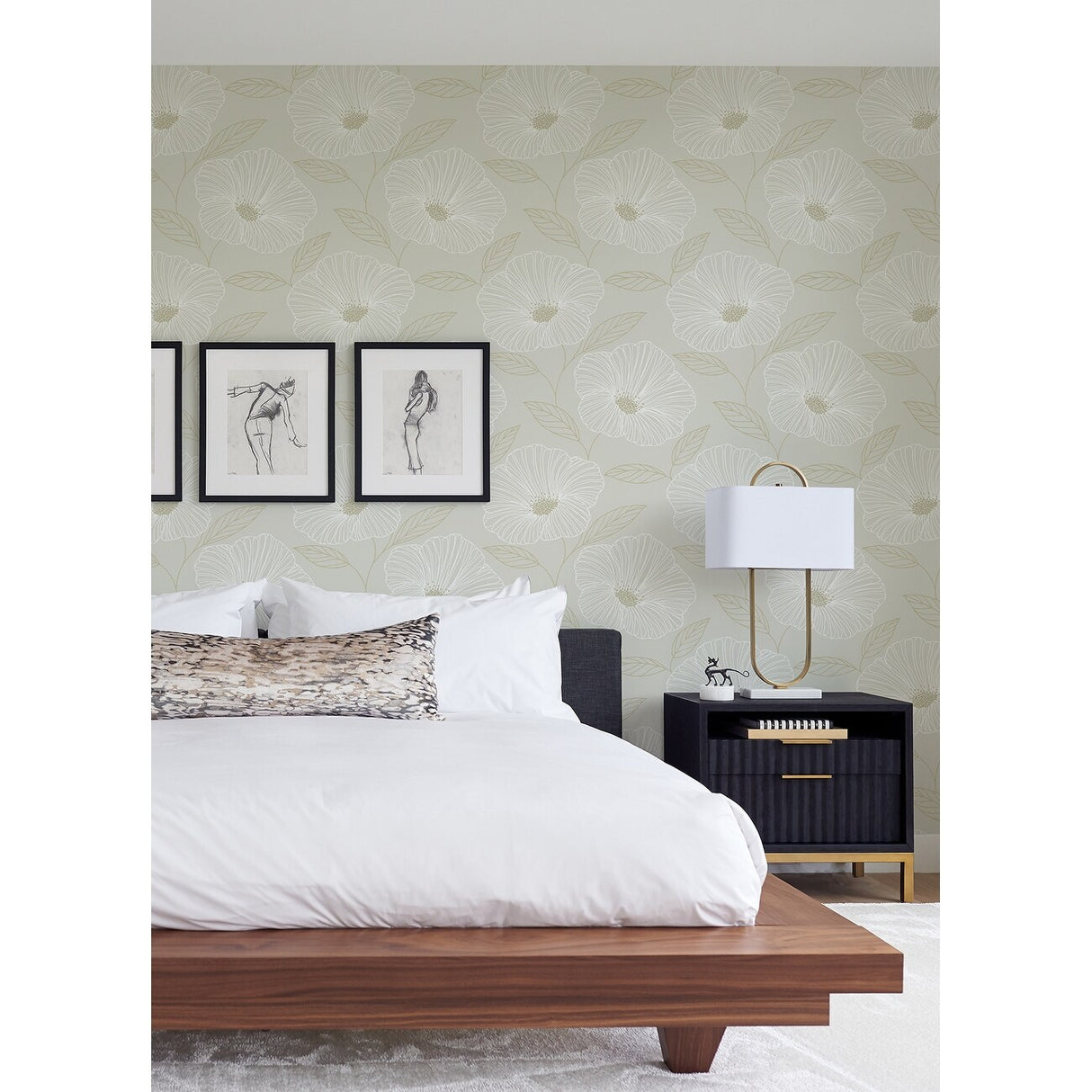 Flowers Nancy Mythic Black Floral 33' L X 20.5" W Wallpaper Roll