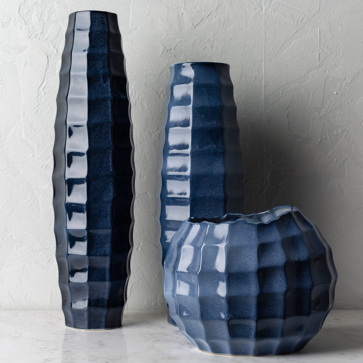 Nasos Modern Ceramic Outdoor Safe Vase Set (3 Pieces)