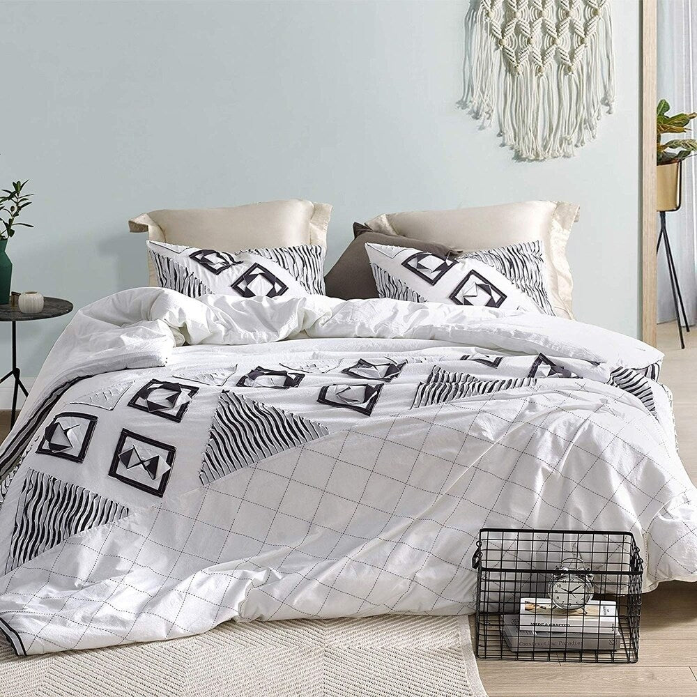 Navy Blowout Textured Oversized Duvet Cover - White/Navy