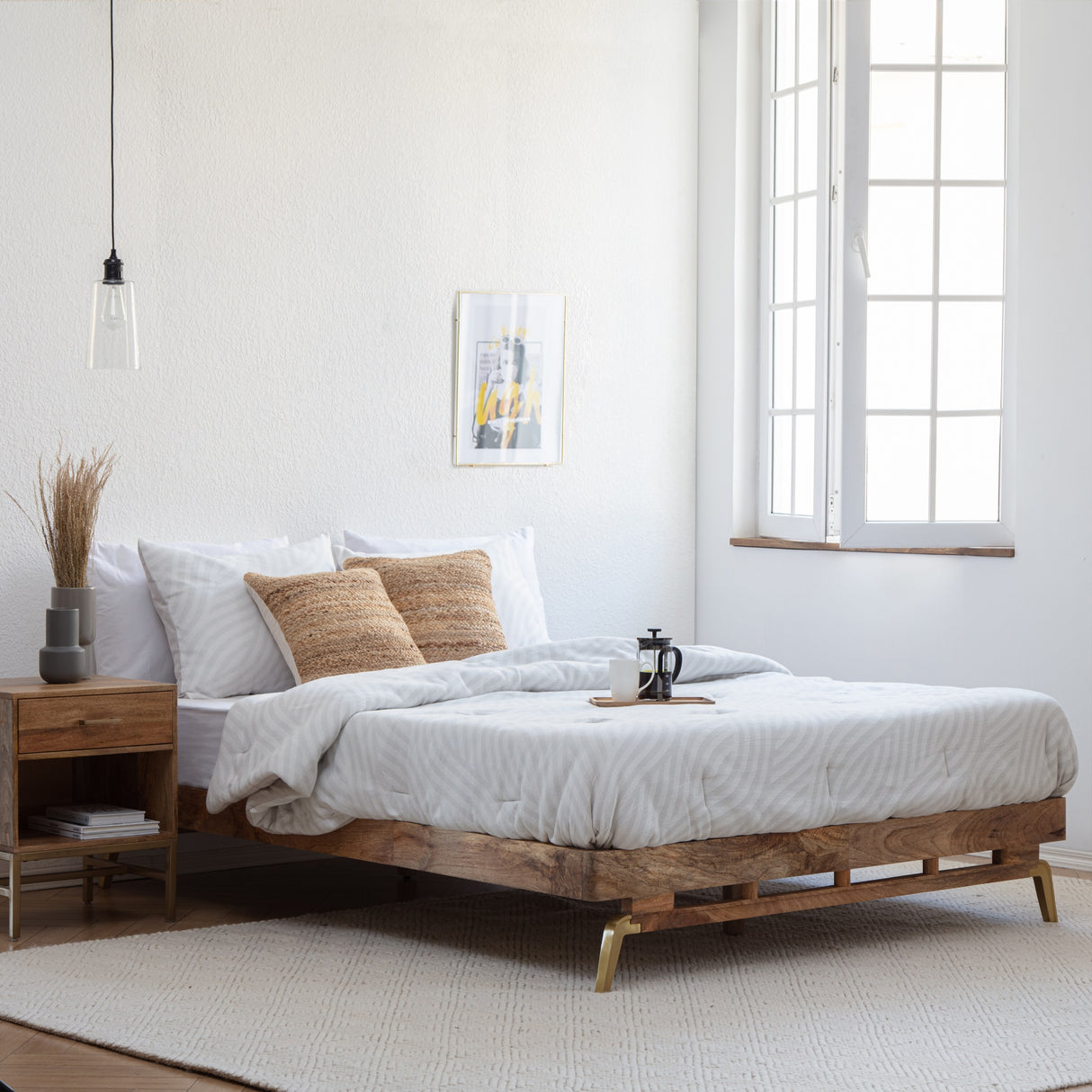 MH London Nelson Mango Rustic Wood Queen-size Platform Bed