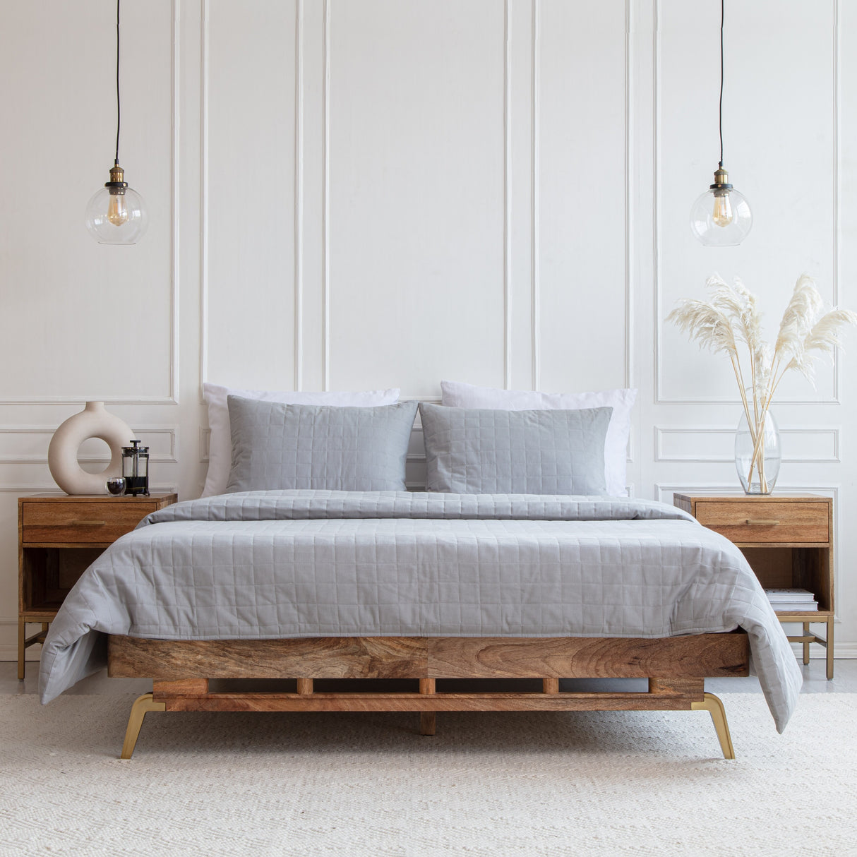 MH London Nelson Mango Rustic Wood Queen-size Platform Bed
