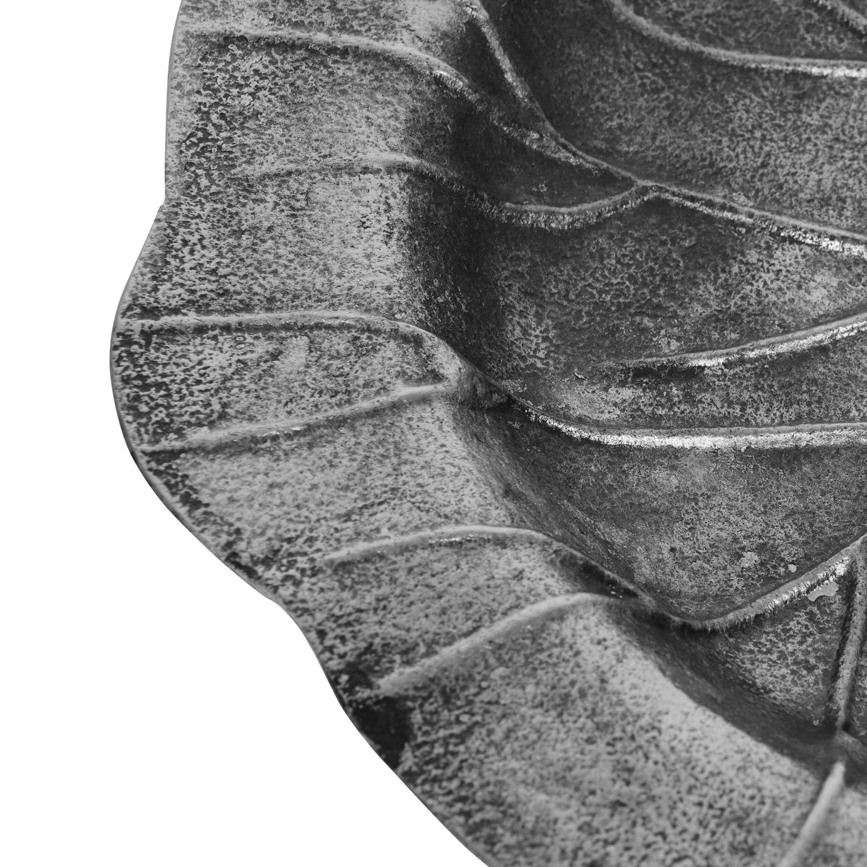 Neosho Aluminum Decorative Leaf Plate by Christopher Knight Home