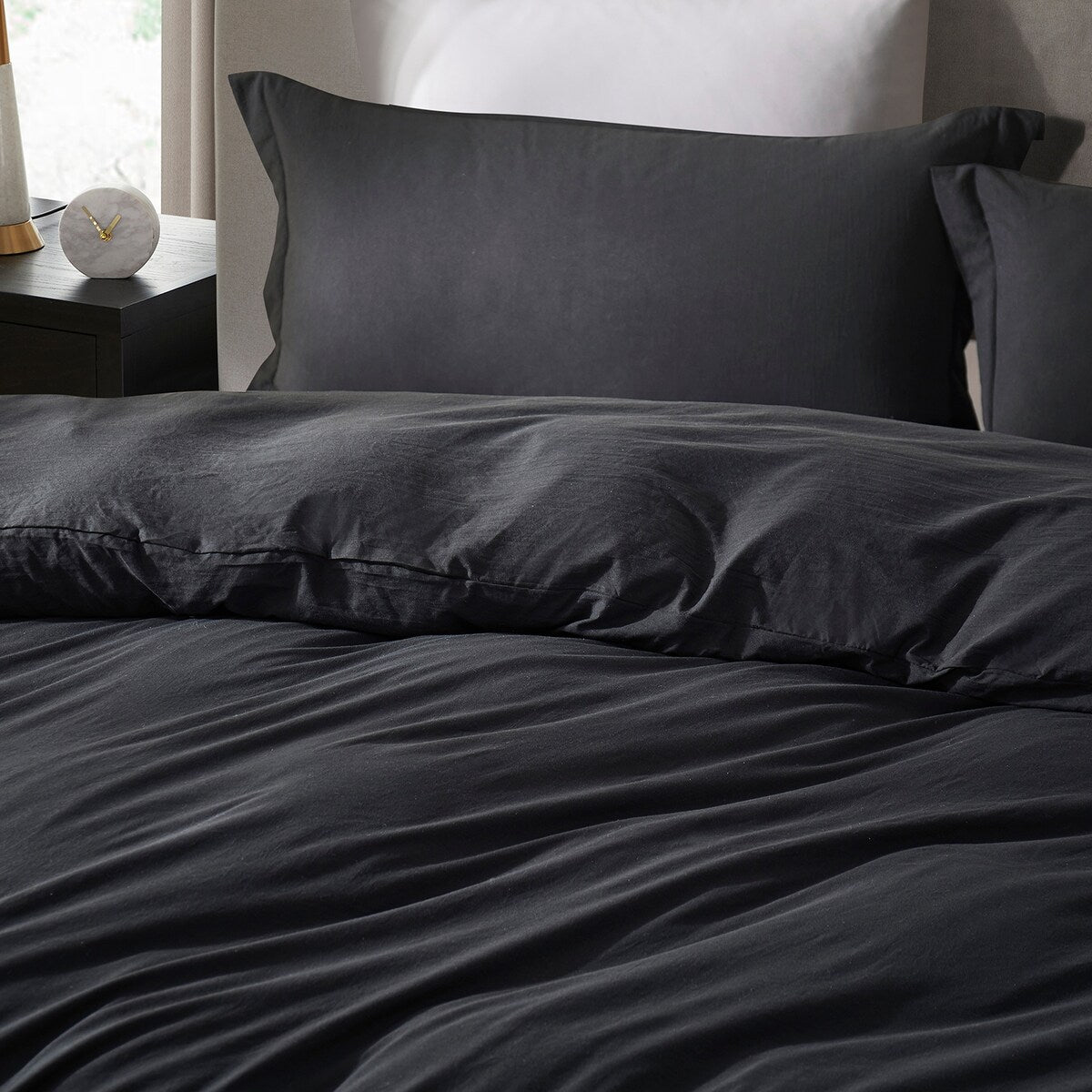 Nestl Premium Ultra Soft Pre-washed Duvet Cover Set with Zipper Closure and Corner Ties