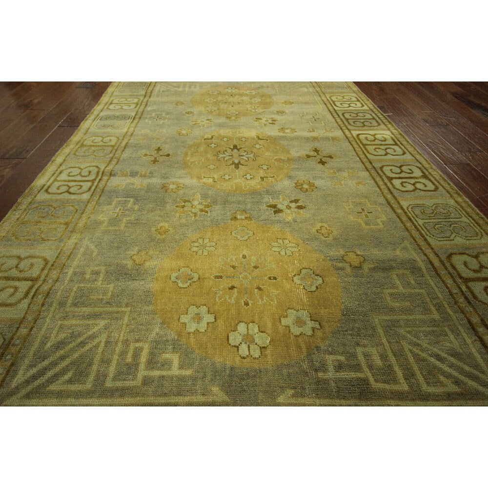 Flora Khotan Hand-knotted Wool Sky Blue Vege Dyed Oriental Rug (6' x 9') - 6' x 9'