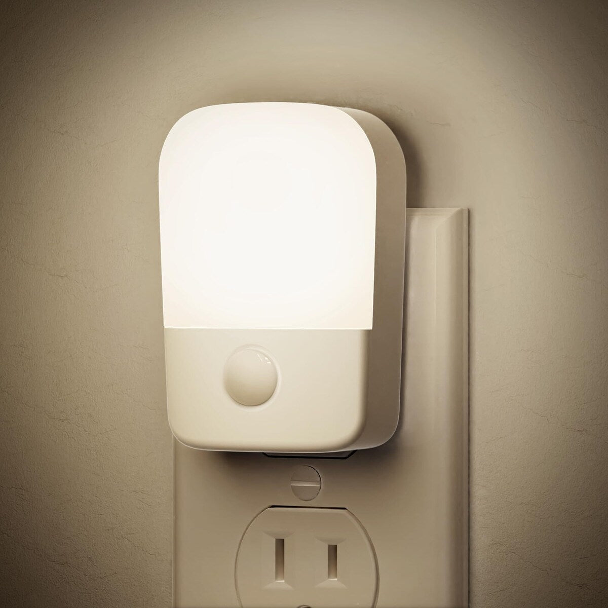 Night Lights Plug into Wall, Night Light with Dusk to Dawn Sensor, 30/60LM Adjustable Brightness, Nightlights for Kids