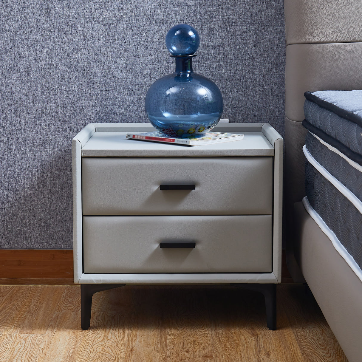 Nightstand, Modern Nightstand with 2 Drawers, Night Stand with PU Leather and Hardware Legs