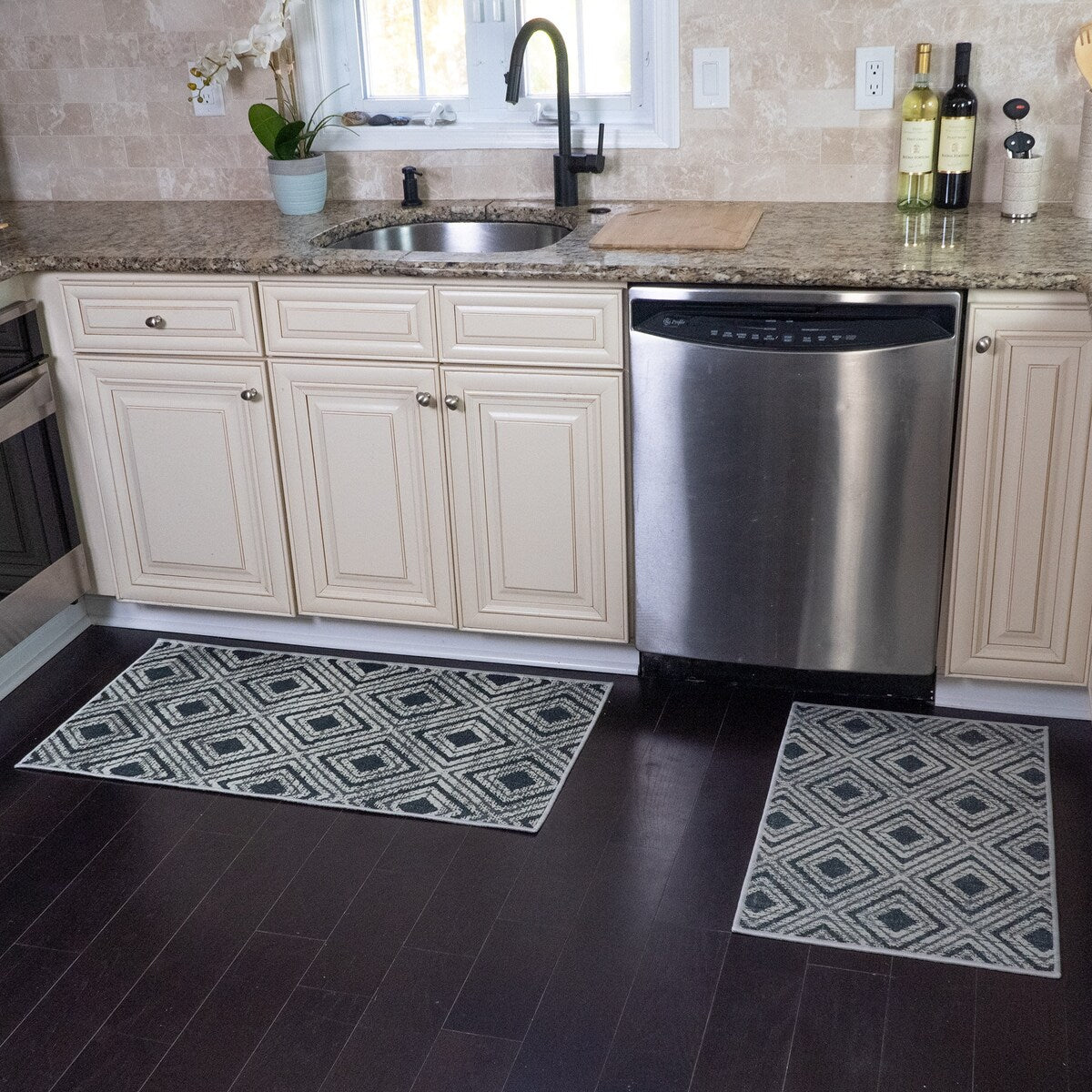 Sussexhome Non Skid Washable Kitchen Runner Rugs Set of 2 - Set of 44 x 24 and 31.5 x 20 Inches