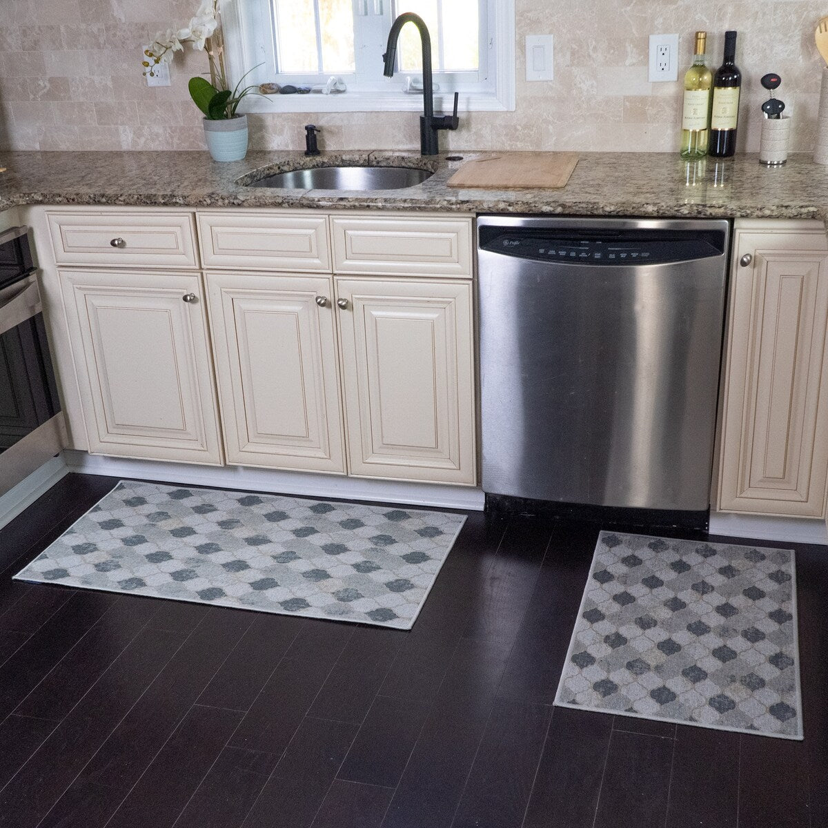 Non-skid Washable Kitchen Runner Rugs (Set of 2) - Set of 44 x 24 and 31.5 x 20 Inches