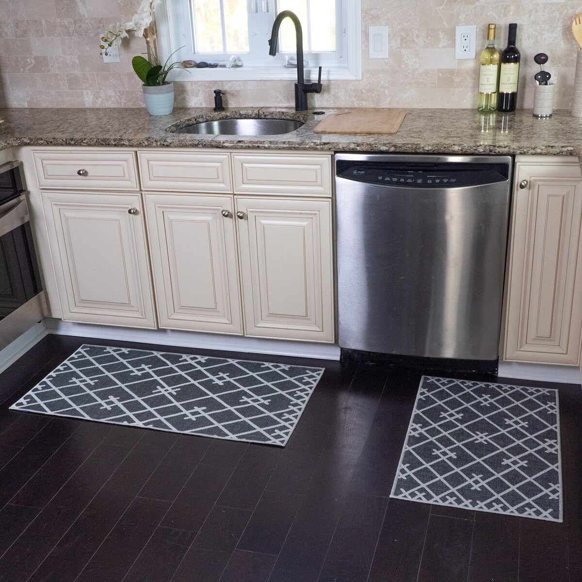 Sussexhome Non Skid Washable Kitchen Runner Rugs Set of 2 - Set of 44 x 24 and 31.5 x 20 Inches