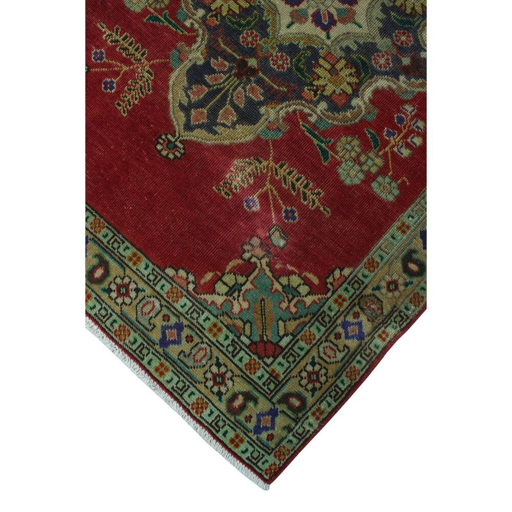 Noori Rug Vintage Distressed Tyrone Red/Lt. Green Rug - 3'4" x 4'7"