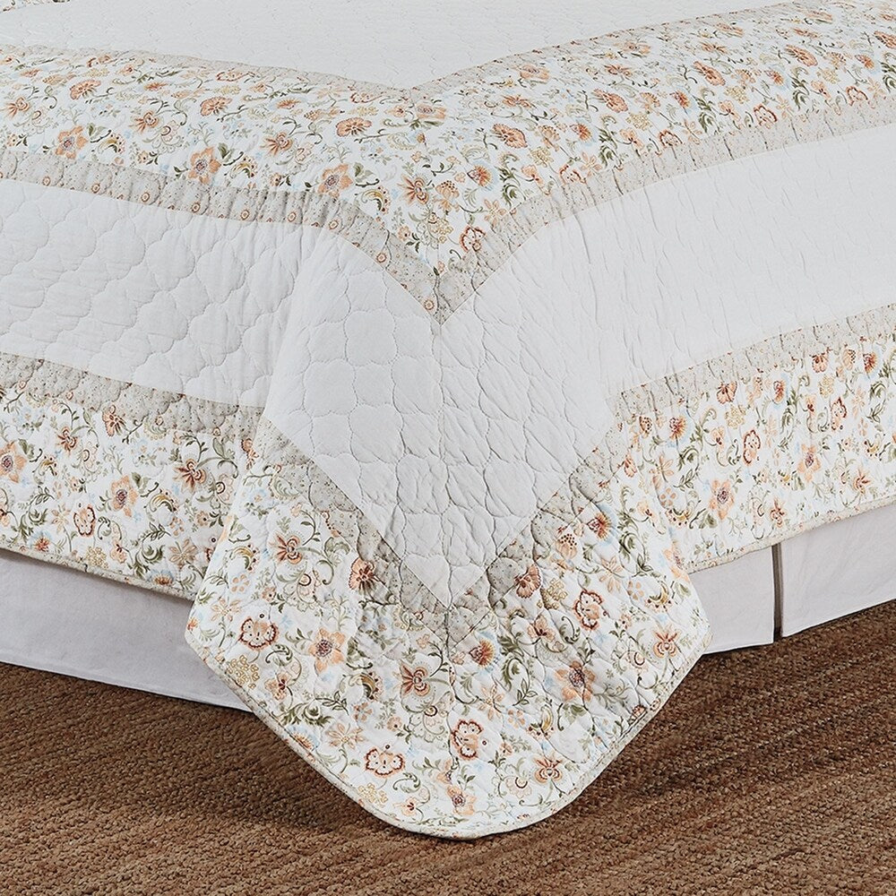 Nostalgia Home Sophie Quilt Set