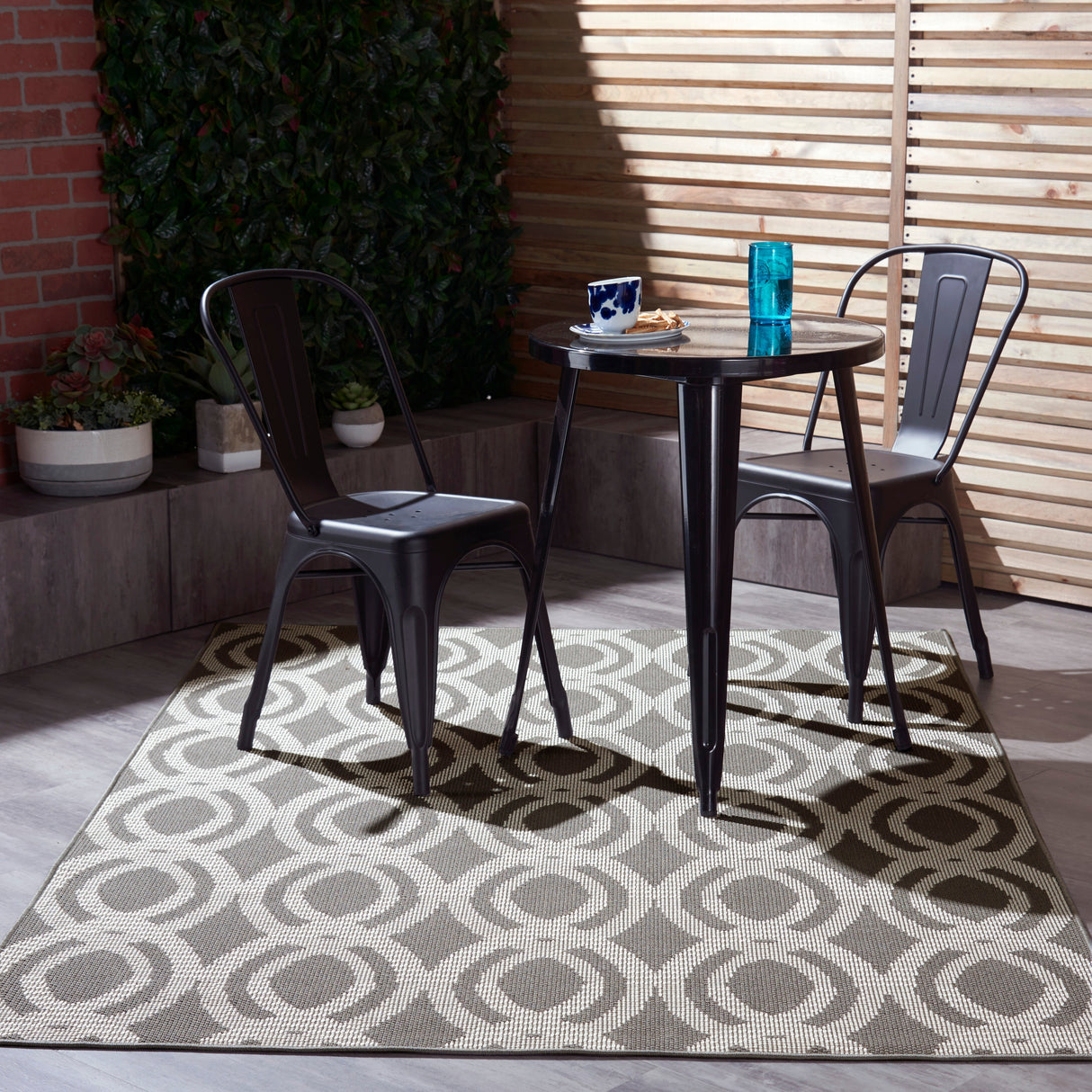 Porch & Den Goboes Geometric Indoor/Outdoor Area Rug