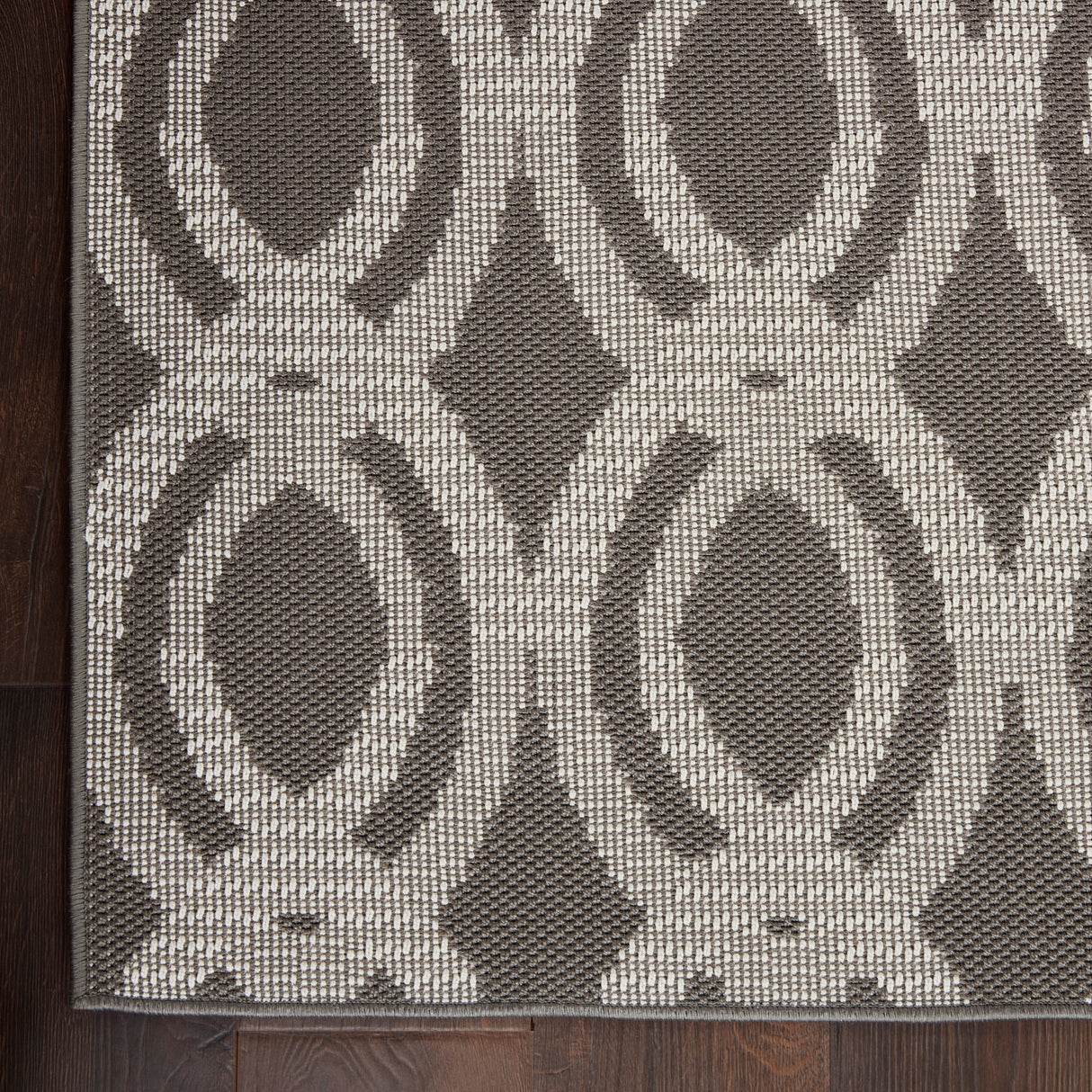 Porch & Den Goboes Geometric Indoor/Outdoor Area Rug