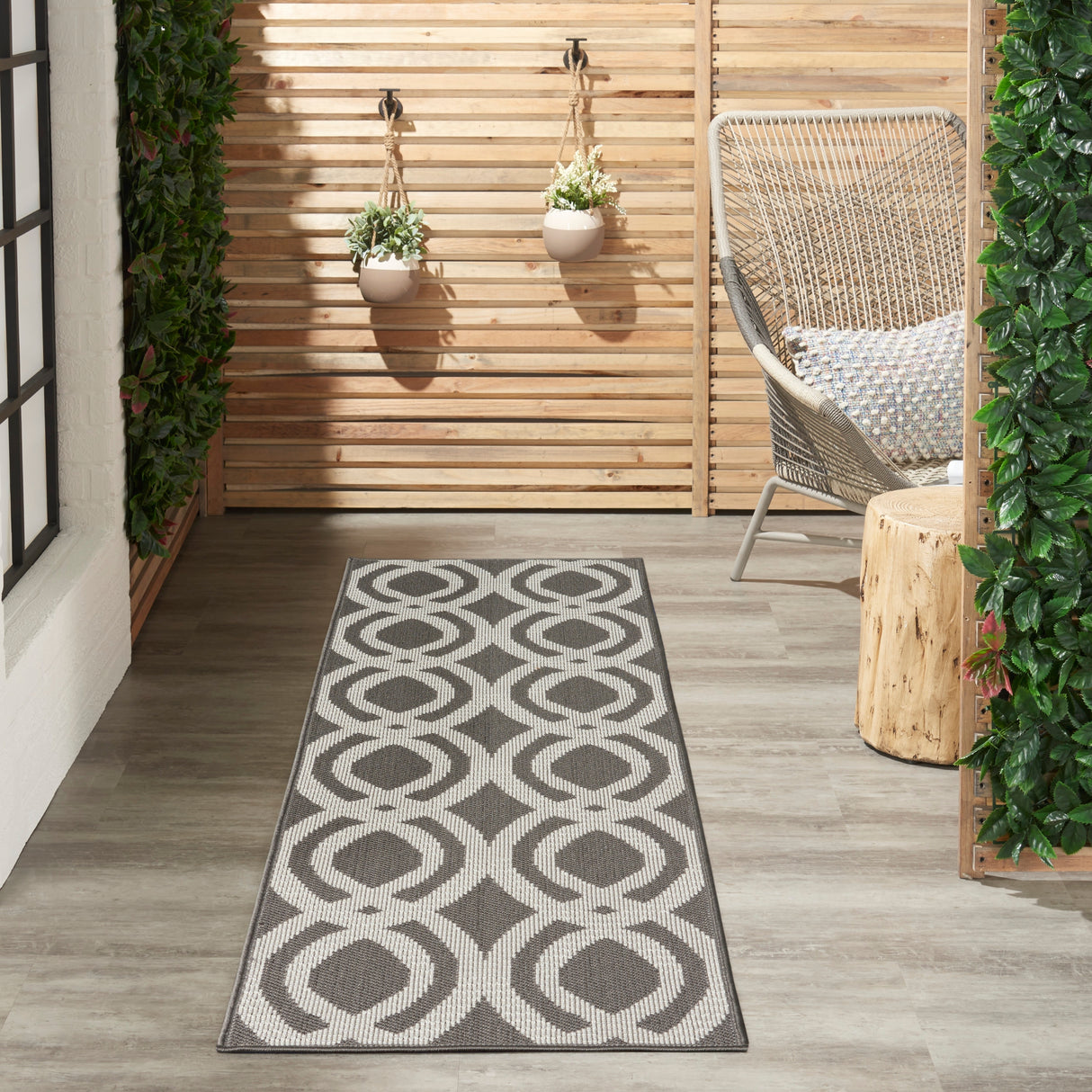 Porch & Den Goboes Geometric Indoor/Outdoor Area Rug