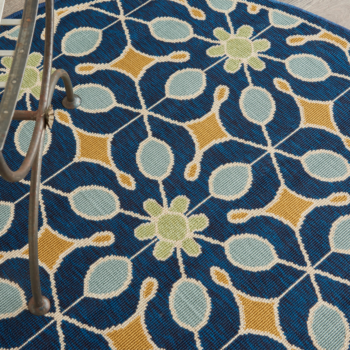 Nourison Caribbean Contemporary Floral Indoor/ Outdoor Area Rug