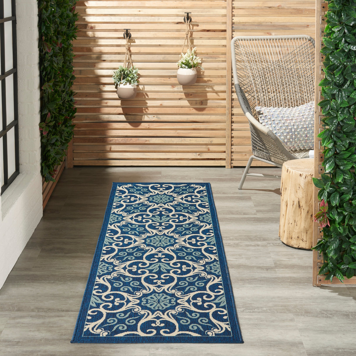 Nourison Caribbean Contemporary Floral Indoor/ Outdoor Area Rug