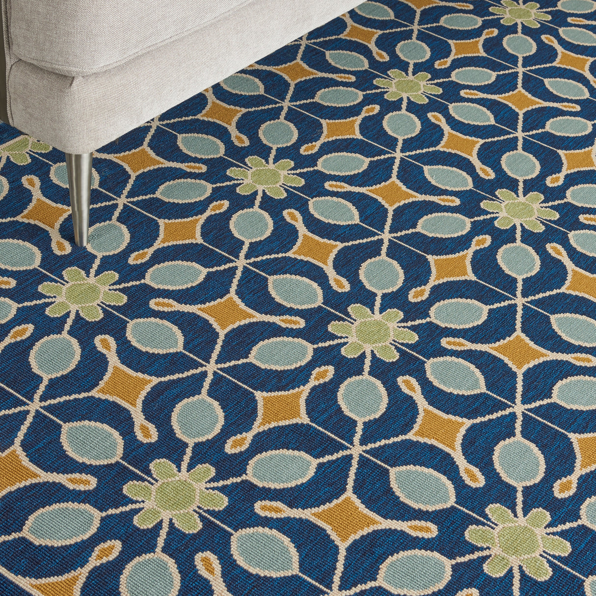 Nourison Caribbean Contemporary Floral Indoor/ Outdoor Area Rug