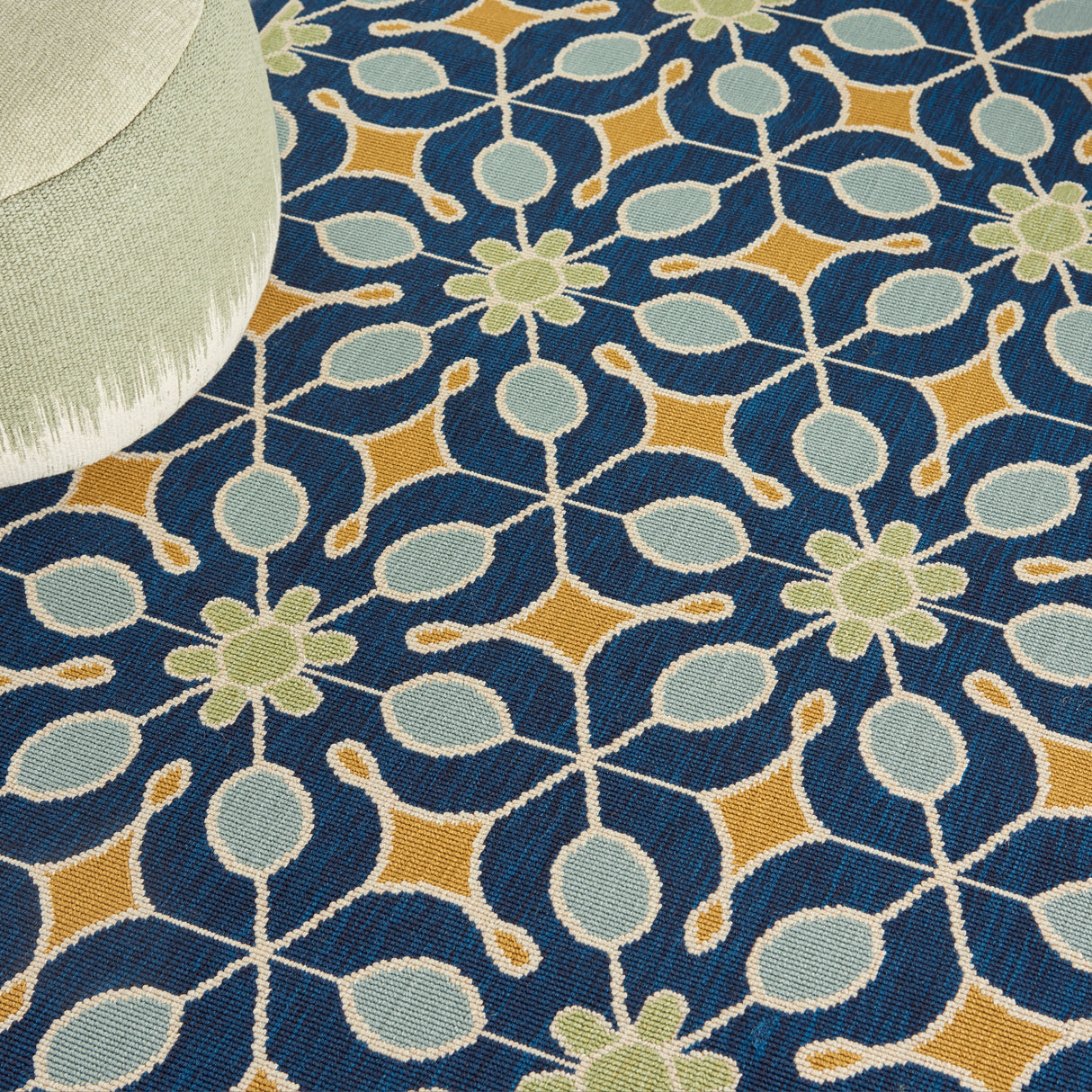 Nourison Caribbean Contemporary Floral Indoor/ Outdoor Area Rug