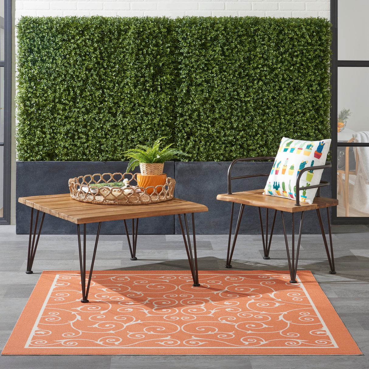 Nourison Scrolling Ivory Vines Indoor/ Outdoor Area Rug