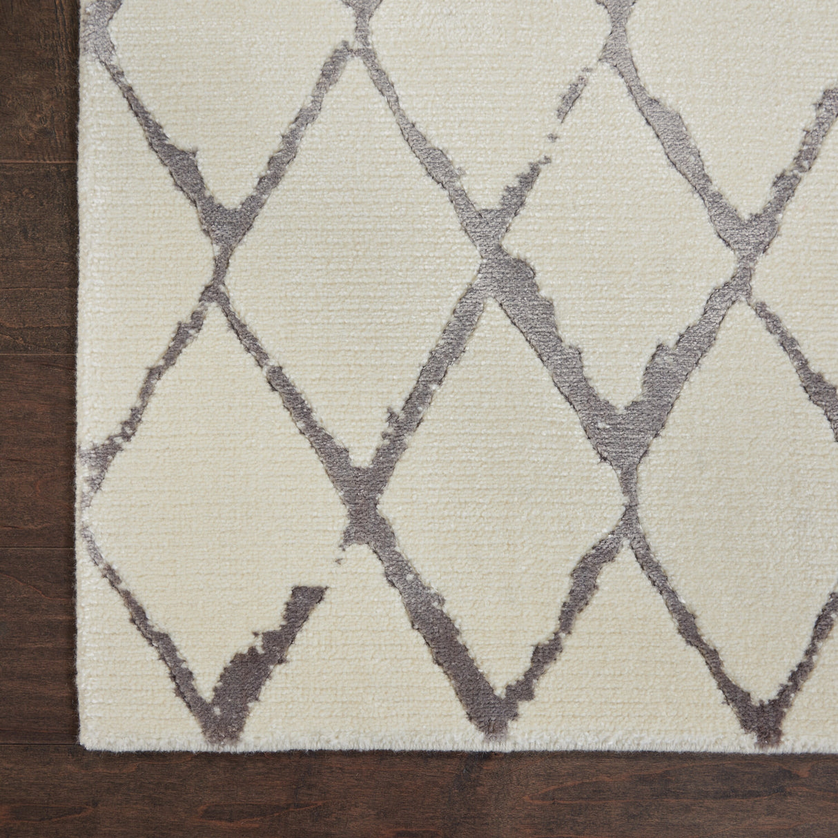 Nourison Twilight Contemporary Geometric Trellis Area Rug