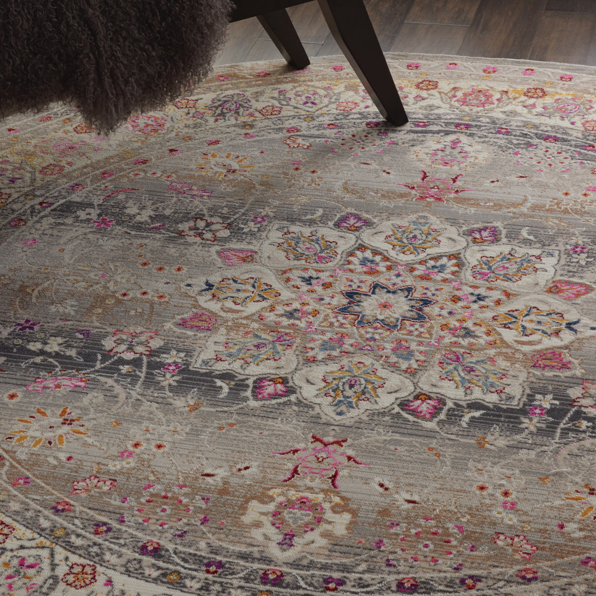 Nourison Vintage Kashan Traditional Area Rug