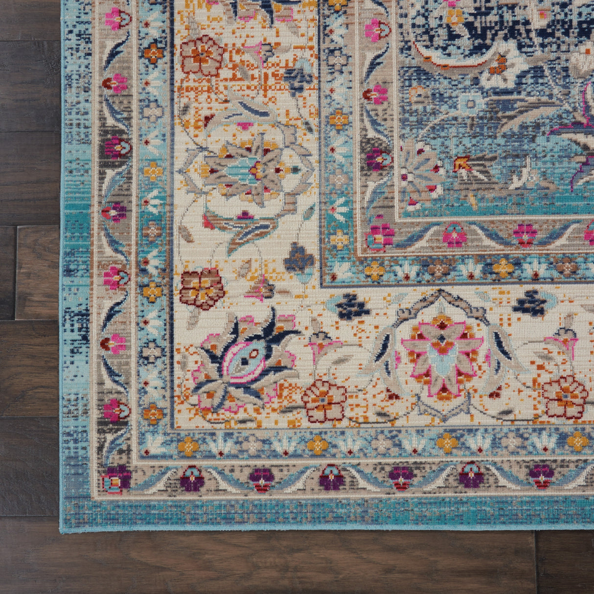 Nourison Vintage Kashan Traditional Area Rug