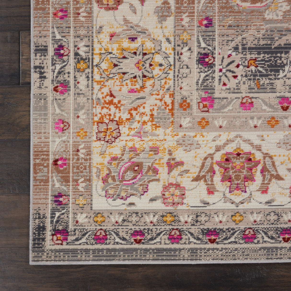 Nourison Vintage Kashan Traditional Area Rug