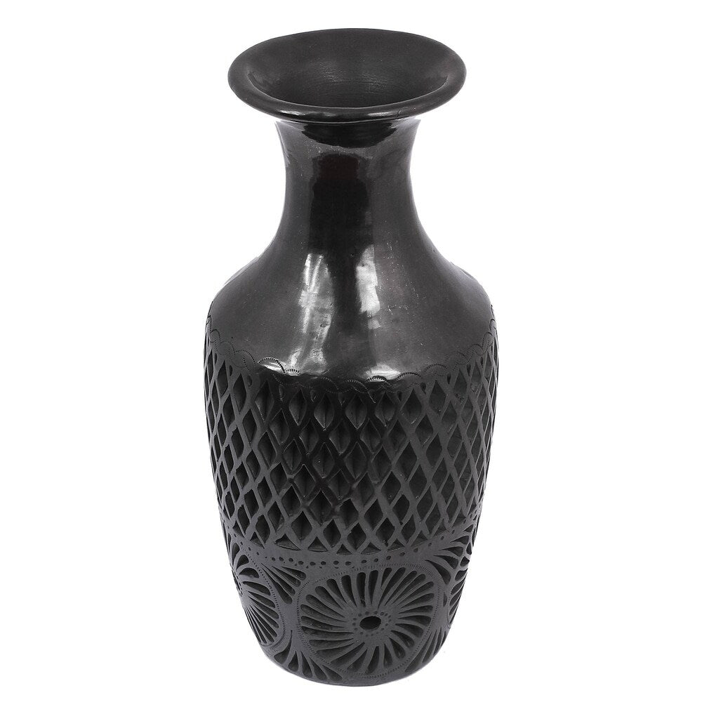 Handmade Black Mexican Heirloom Ceramic Decorative Vase (Mexico)
