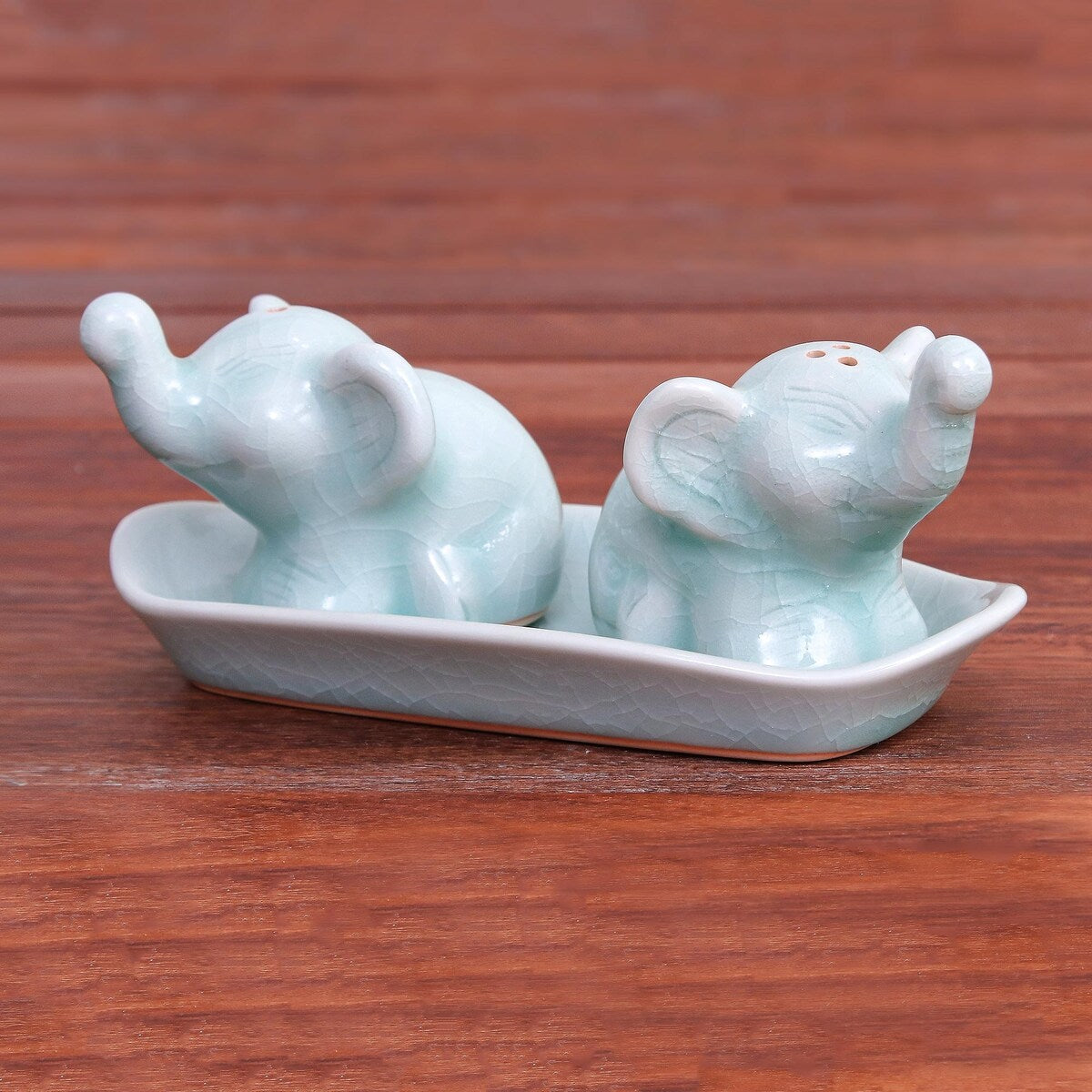 Novica Handmade Ceramic Salt Pepper Set (3 Pieces)