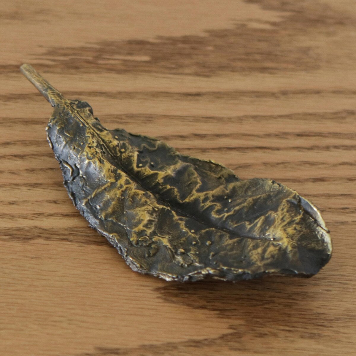 Novica Handmade Speckled Almond Leaf Bronze Sculpture (5.5 Inch)