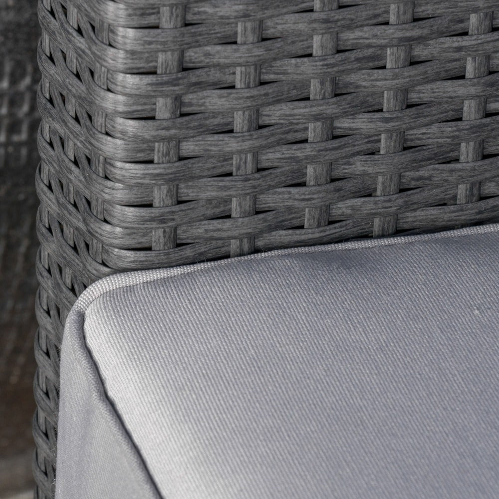 Christopher Knight Home Outdoor Antibes 4-piece Wicker Chat Set with Cushions